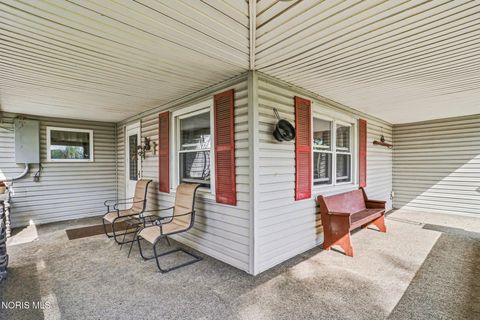 Tiny photo for 20645 Carter Road, Bowling Green, OH 43402 (MLS # 10006873)