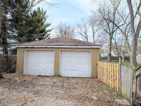 Tiny photo for 525 3rd Street, Wauseon, OH 43567 (MLS # 10006316)