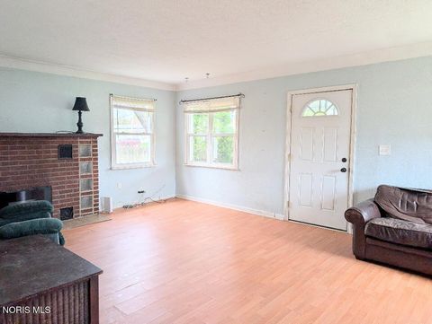 Tiny photo for 525 3rd Street, Wauseon, OH 43567 (MLS # 10006316)