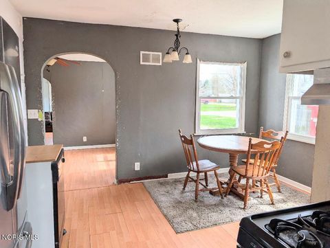 Tiny photo for 525 3rd Street, Wauseon, OH 43567 (MLS # 10006316)