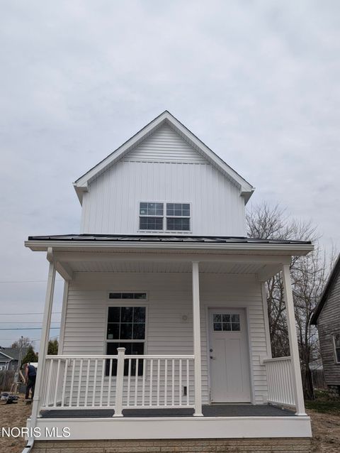 Photo of 434 South Avenue, Toledo, OH 43609 (MLS # 10005396)
