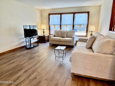 Tiny photo for 120 Luella Avenue, Oregon, OH 43616 (MLS # 10004638)