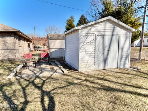 Tiny photo for 120 Luella Avenue, Oregon, OH 43616 (MLS # 10004638)