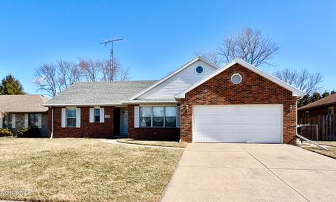 Tiny photo for 120 Luella Avenue, Oregon, OH 43616 (MLS # 10004638)