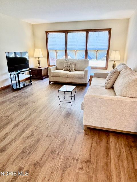 Tiny photo for 120 Luella Avenue, Oregon, OH 43616 (MLS # 10004638)