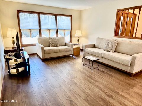 Tiny photo for 120 Luella Avenue, Oregon, OH 43616 (MLS # 10004638)