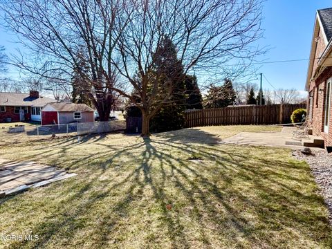 Tiny photo for 120 Luella Avenue, Oregon, OH 43616 (MLS # 10004638)