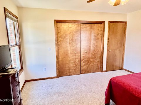 Tiny photo for 120 Luella Avenue, Oregon, OH 43616 (MLS # 10004638)