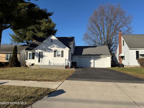 Photo of 814 Park Street, Napoleon, OH 43545 (MLS # 10003053)