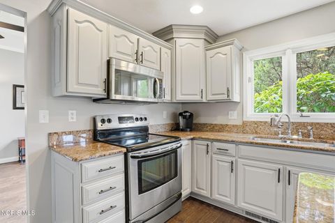 Tiny photo for 2700 Lakeview Parkway, Findlay, OH 45840 (MLS # 10007764)