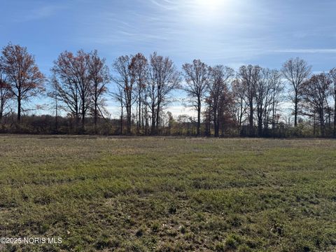 Tiny photo for 139 Coach House Loop, Bowling Green, OH 43402 (MLS # 10004429)