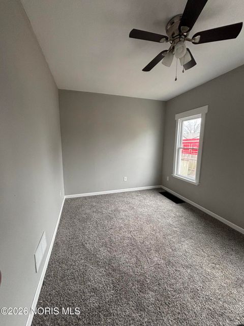Tiny photo for 2837 Airport Highway, Toledo, OH 43609 (MLS # 10003050)