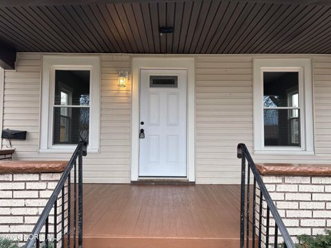 Tiny photo for 2837 Airport Highway, Toledo, OH 43609 (MLS # 10003050)