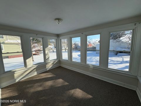 Tiny photo for 435 Crittenden Avenue, Toledo, OH 43609 (MLS # 10003759)