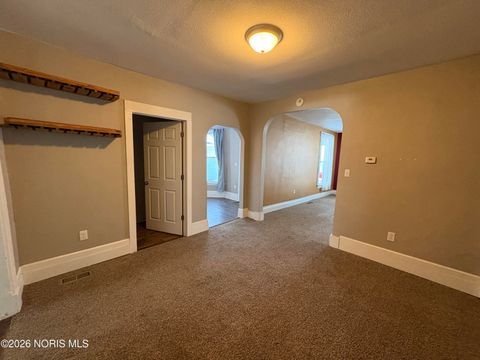 Tiny photo for 435 Crittenden Avenue, Toledo, OH 43609 (MLS # 10003759)