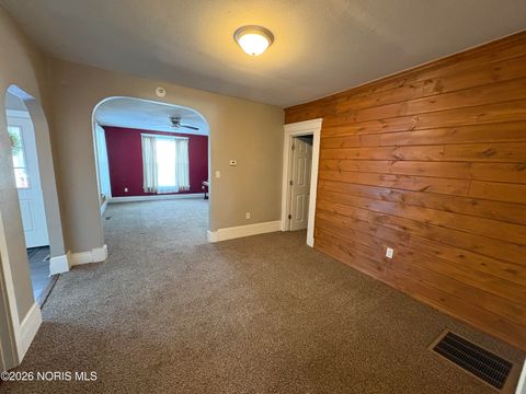 Tiny photo for 435 Crittenden Avenue, Toledo, OH 43609 (MLS # 10003759)