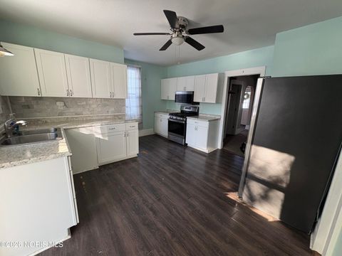 Tiny photo for 435 Crittenden Avenue, Toledo, OH 43609 (MLS # 10003759)