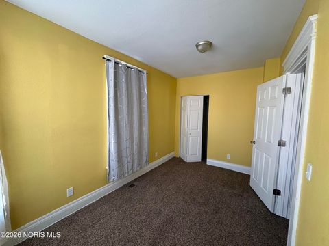 Tiny photo for 435 Crittenden Avenue, Toledo, OH 43609 (MLS # 10003759)