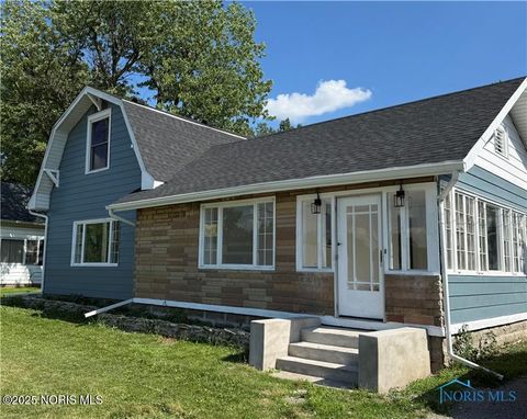 Photo of 335 E North Street, McClure, OH 43534 (MLS # 10001505)