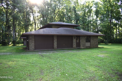 Tiny photo for 4848 Lose Road, Monclova, OH 43542 (MLS # 10013626)