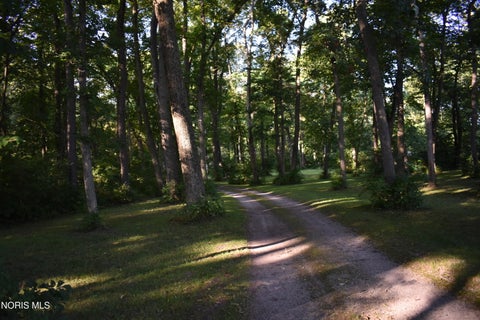 Tiny photo for 4848 Lose Road, Monclova, OH 43542 (MLS # 10013626)