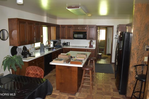 Tiny photo for 4848 Lose Road, Monclova, OH 43542 (MLS # 10013626)