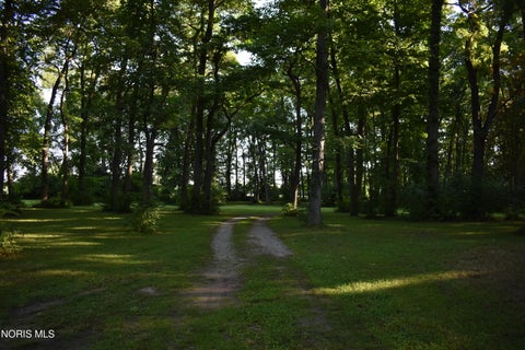 Tiny photo for 4848 Lose Road, Monclova, OH 43542 (MLS # 10013626)