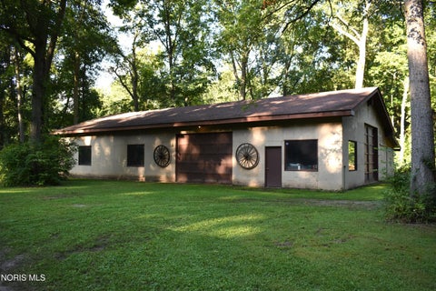 Tiny photo for 4848 Lose Road, Monclova, OH 43542 (MLS # 10013626)