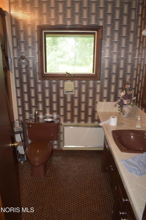 Tiny photo for 4848 Lose Road, Monclova, OH 43542 (MLS # 10013626)