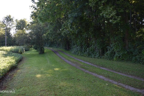 Tiny photo for 4848 Lose Road, Monclova, OH 43542 (MLS # 10013626)