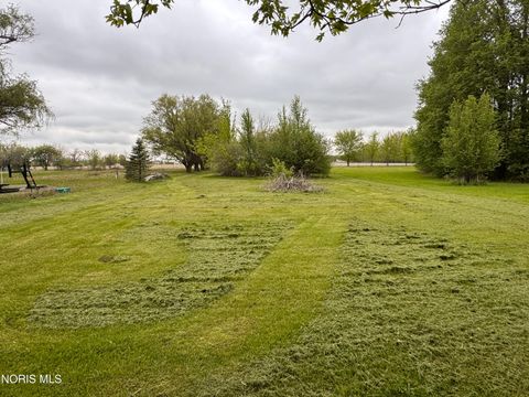 Tiny photo for 6143 Seaman Road, Oregon, OH 43616 (MLS # 10007058)