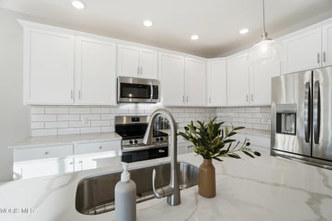 Tiny photo for 2301 Falling Waters Lane, Perrysburg, OH 43551 (MLS # 10012203)