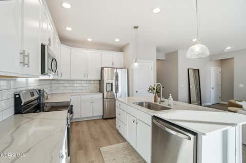 Tiny photo for 2301 Falling Waters Lane, Perrysburg, OH 43551 (MLS # 10012203)
