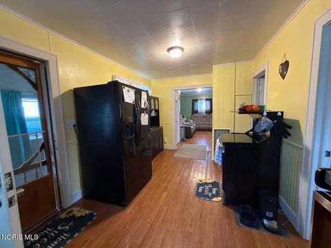 Tiny photo for 516 Maple Street, Fostoria, OH 44830 (MLS # 10007074)