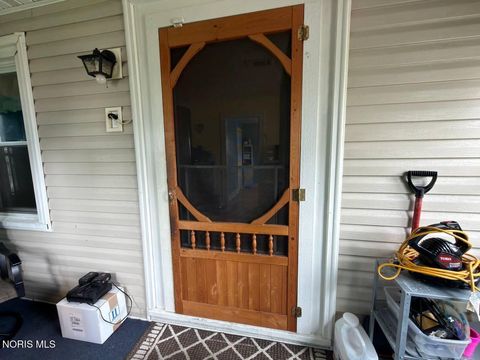 Tiny photo for 516 Maple Street, Fostoria, OH 44830 (MLS # 10007074)