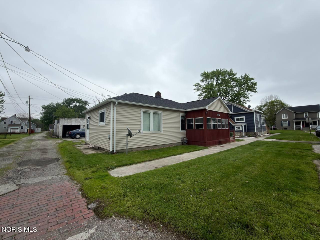 516 Maple Street