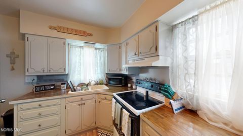 Tiny photo for 1026 Branleigh Drive, Toledo, OH 43612 (MLS # 10007565)