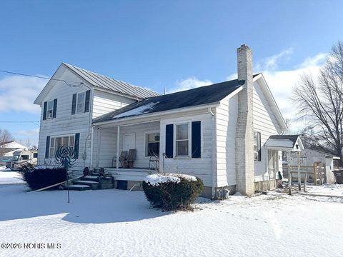 Photo of 8533 Garden Road, Maumee, OH 43537 (MLS # 10003283)