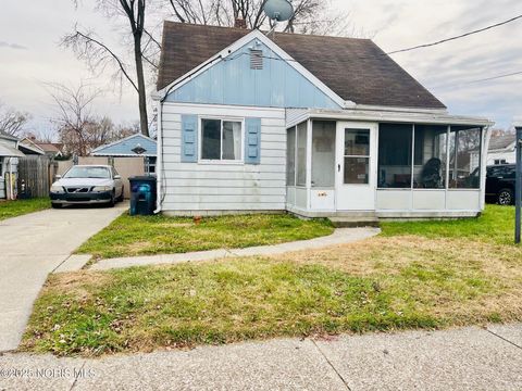 Tiny photo for 2041 Brame Place, Toledo, OH 43613 (MLS # 10001865)