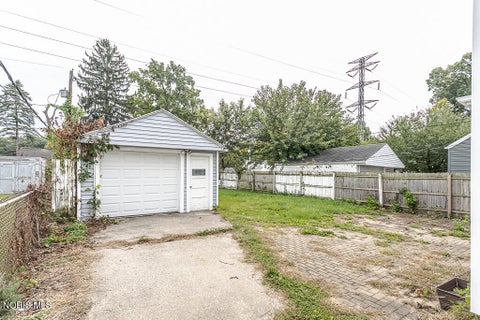 Tiny photo for 3656 Bellevue Road, Toledo, OH 43613 (MLS # 10014192)