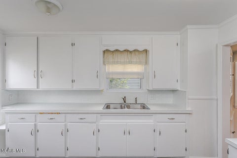 Tiny photo for 3656 Bellevue Road, Toledo, OH 43613 (MLS # 10014192)