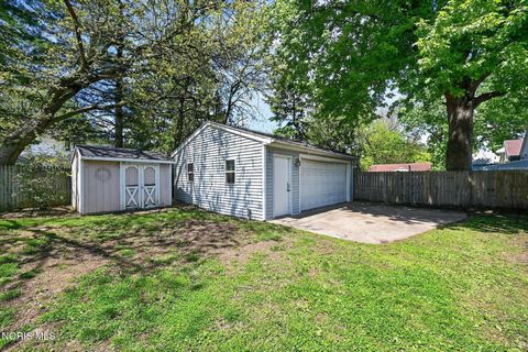Tiny photo for 3705 Burton Avenue, Toledo, OH 43612 (MLS # 10007597)