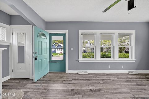 Tiny photo for 3705 Burton Avenue, Toledo, OH 43612 (MLS # 10007597)