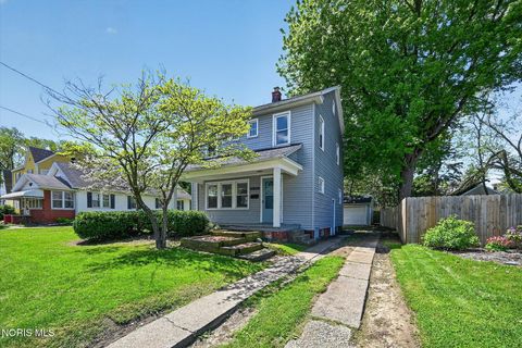 Tiny photo for 3705 Burton Avenue, Toledo, OH 43612 (MLS # 10007597)