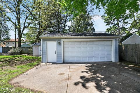 Tiny photo for 3705 Burton Avenue, Toledo, OH 43612 (MLS # 10007597)