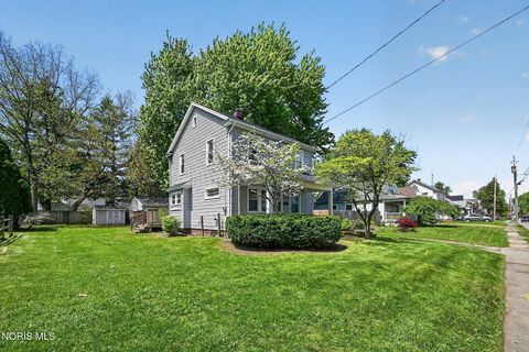 Tiny photo for 3705 Burton Avenue, Toledo, OH 43612 (MLS # 10007597)