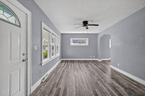 Tiny photo for 3705 Burton Avenue, Toledo, OH 43612 (MLS # 10007597)