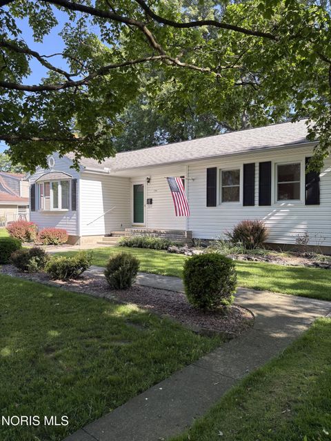 Tiny photo for 134 W Lincoln Street, Wauseon, OH 43567 (MLS # 10008431)