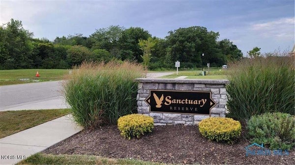 1009 RESERVE DR, PERRYSBURG, OH 43551 - Image 14a5d30f7e34bb53d95f4b8ed87b8eba/4162628119