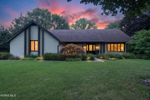 Photo of 2945 Riva Ridge Road, Ottawa Hills, OH 43615 (MLS # 10012012)